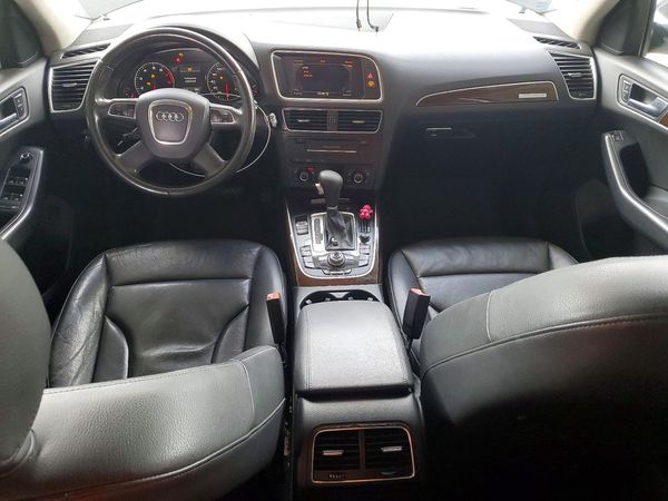 2012 AUDI Q5 Premium Plus