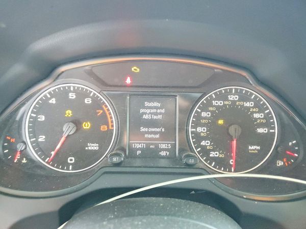 2012 AUDI Q5 Premium Plus