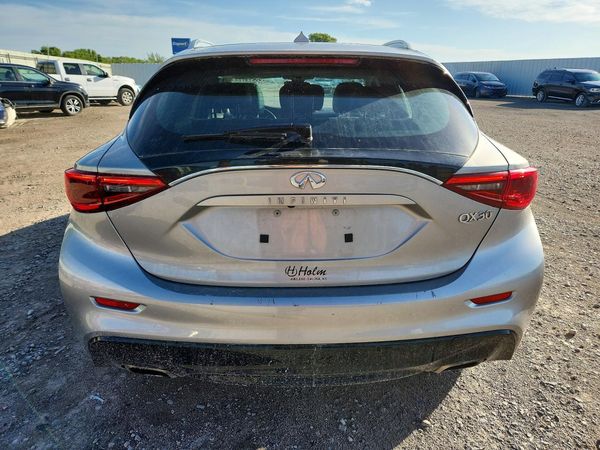 2019 INFINITI QX30