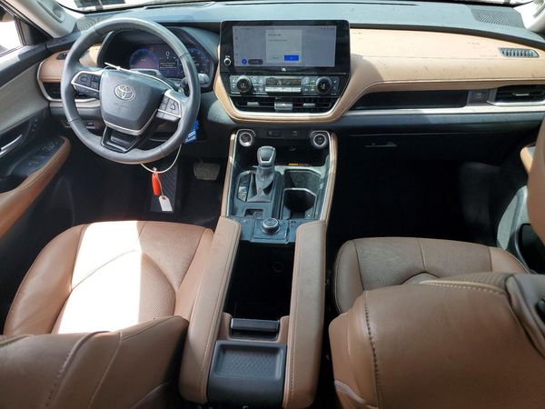 2024 TOYOTA GRAND HIGHLANDER