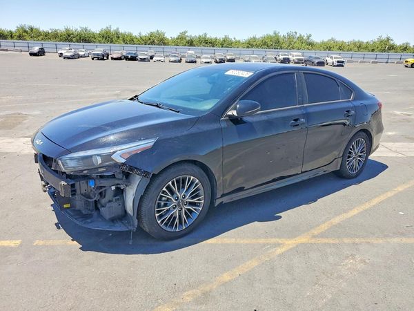 2022 KIA FORTE GT Line