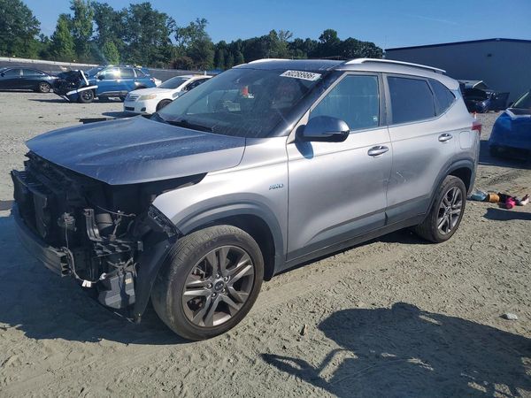 2021 KIA SELTOS S