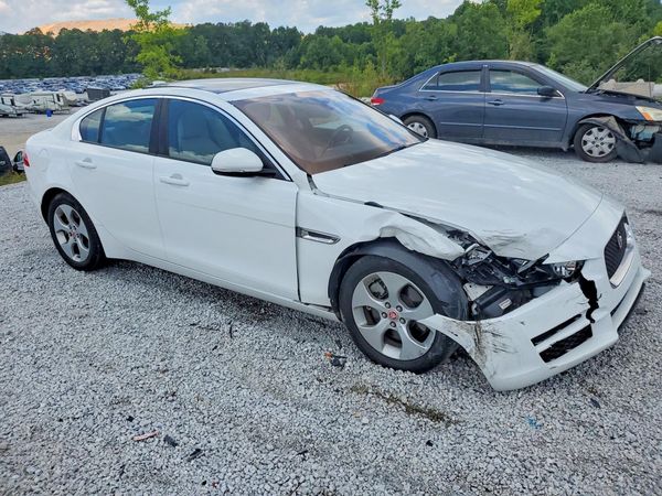 2018 JAGUAR XE