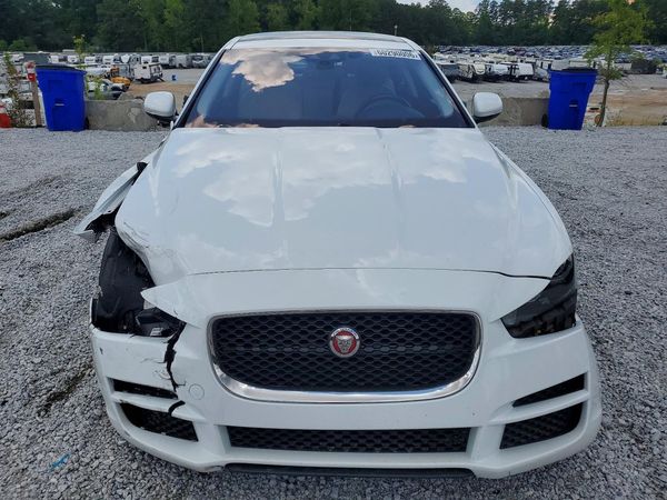 2018 JAGUAR XE