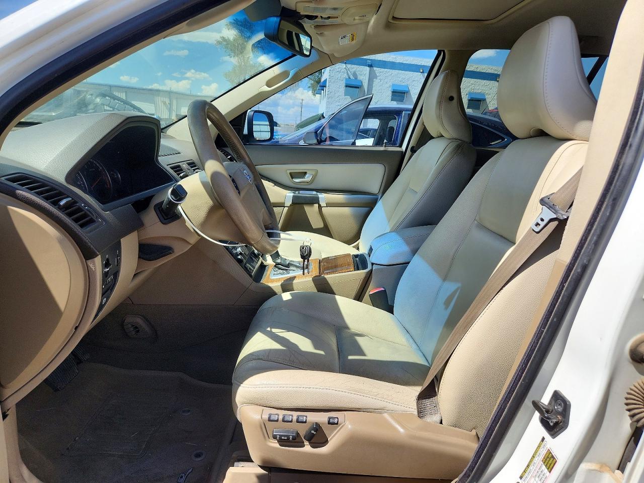 2008 VOLVO XC90