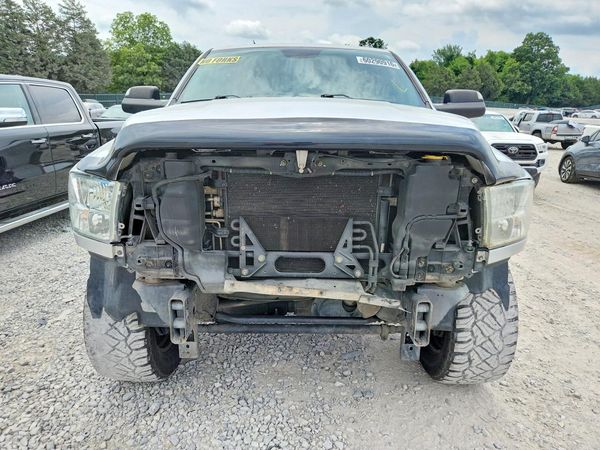 2018 RAM 2500 ST CREW CAB 4X4