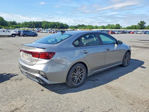 2023 KIA FORTE GT Line