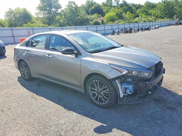 2023 KIA FORTE GT Line