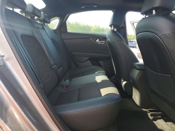 2023 KIA FORTE GT Line