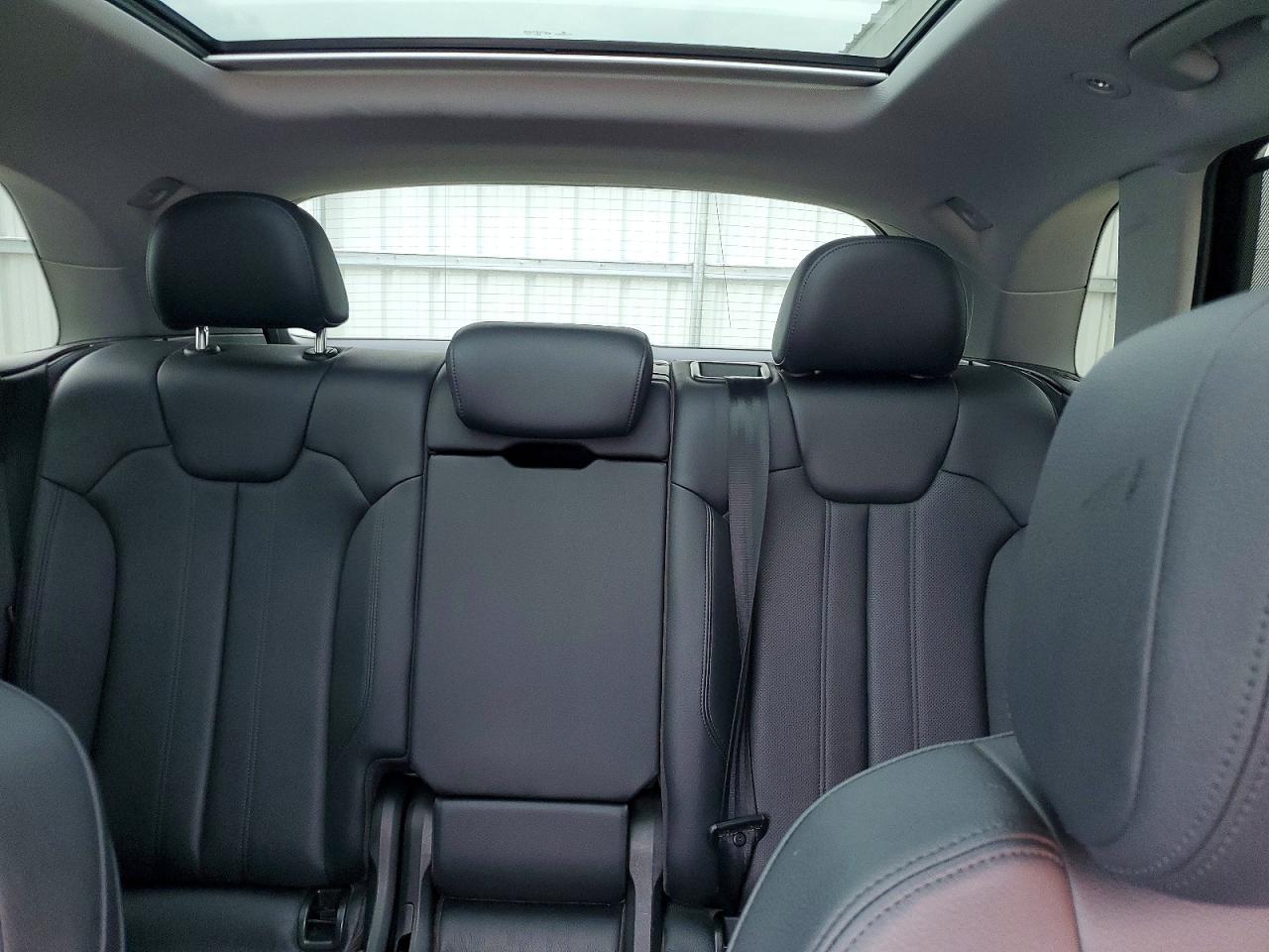 2018 AUDI Q5 quattro Premium Plus