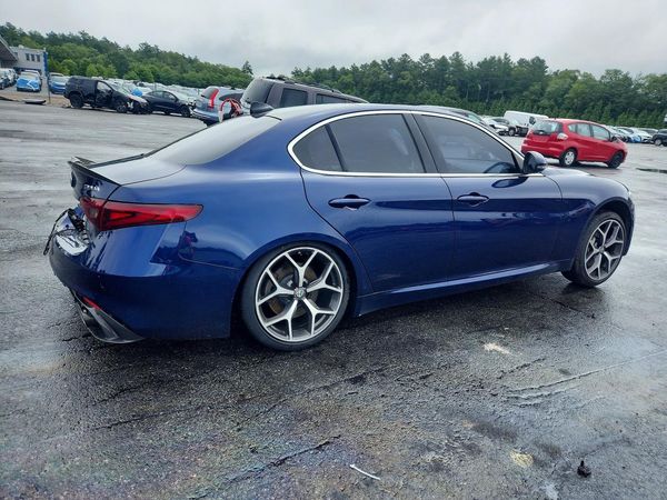 2019 ALFA ROMEO GIULIA AWD