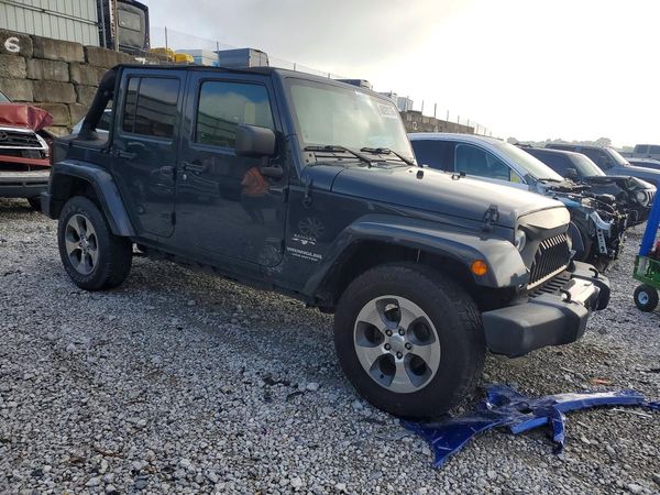 2017 JEEP WRANGLER UNLIMITED SAHARA 4X4