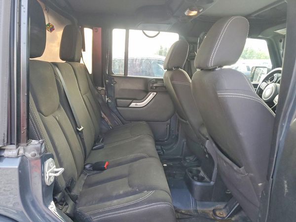 2017 JEEP WRANGLER UNLIMITED SAHARA 4X4