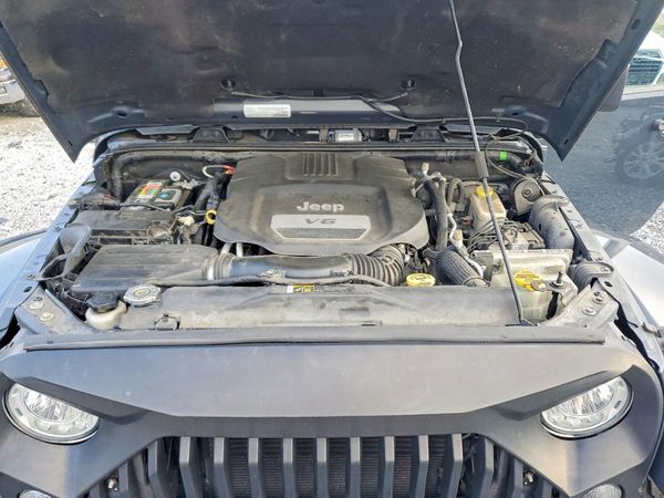 2017 JEEP WRANGLER UNLIMITED SAHARA 4X4