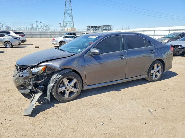 2014 TOYOTA CAMRY