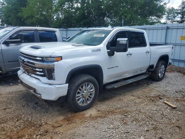 2020 CHEVROLET SILVERADO High Country — Front 3/4