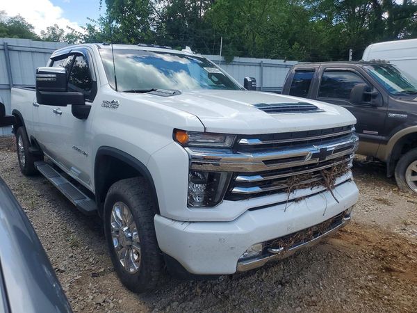 2020 CHEVROLET SILVERADO High Country — Passenger 3/4