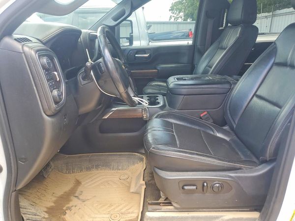 2020 CHEVROLET SILVERADO High Country — DENT