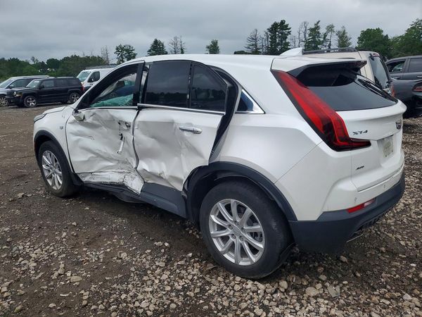 2022 CADILLAC XT4 Luxury