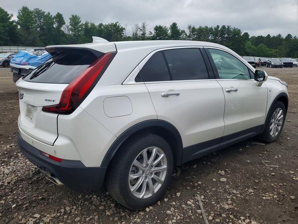 2022 CADILLAC XT4 Luxury