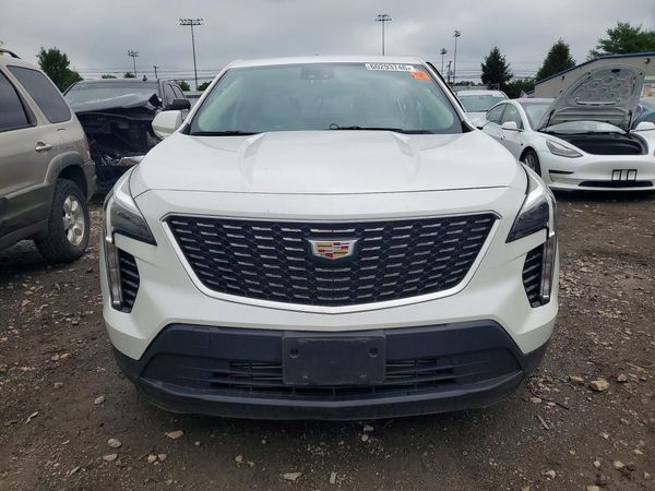 2022 CADILLAC XT4 Luxury