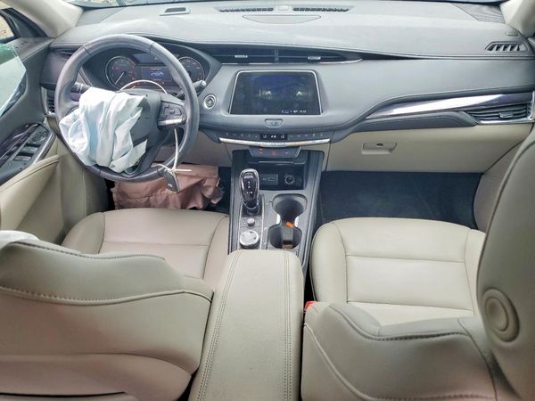 2022 CADILLAC XT4 Luxury