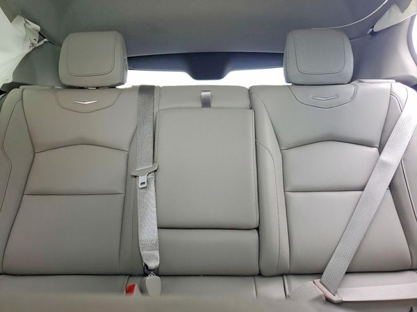 2022 CADILLAC XT4 Luxury