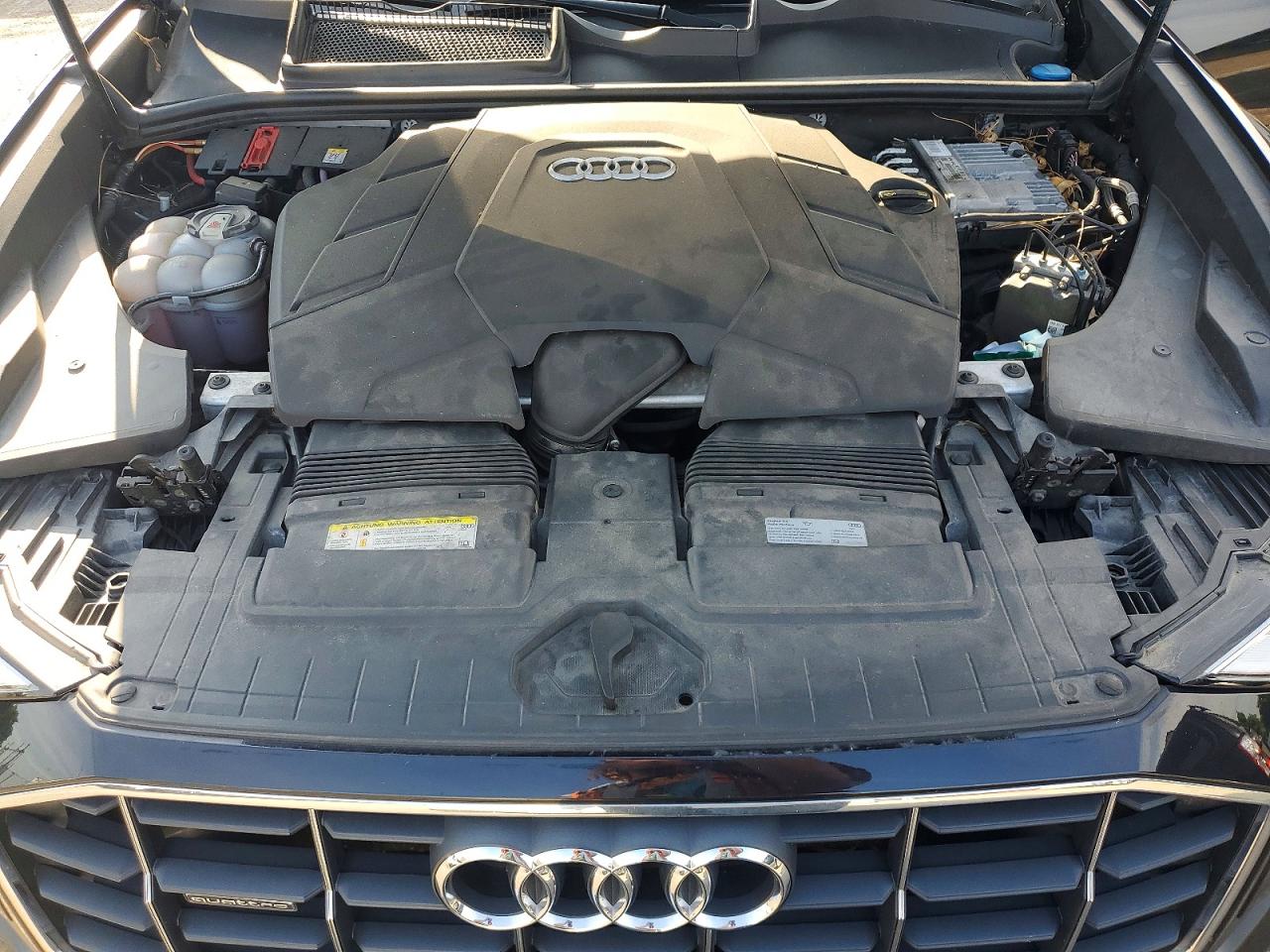 2019 AUDI Q8 Premium