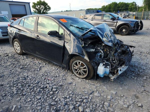 2020 TOYOTA PRIUS — Passenger 3/4