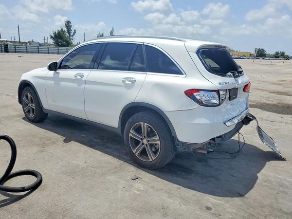 2017 MERCEDES-BENZ GLC