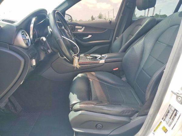 2017 MERCEDES-BENZ GLC