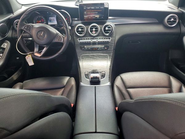 2017 MERCEDES-BENZ GLC