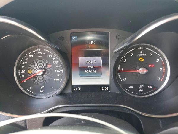 2017 MERCEDES-BENZ GLC