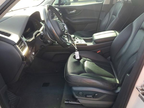2017 AUDI Q7 quattro Prestige