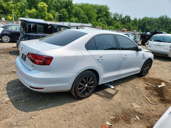 2018 VOLKSWAGEN JETTA