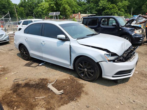 2018 VOLKSWAGEN JETTA