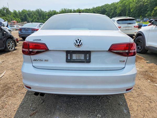 2018 VOLKSWAGEN JETTA