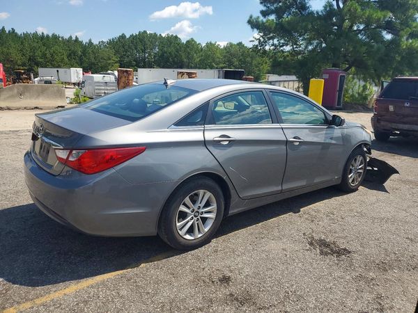 2013 HYUNDAI SONATA GLS/ GLS Popular