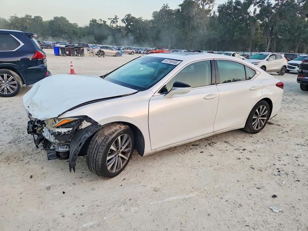 2019 LEXUS ES