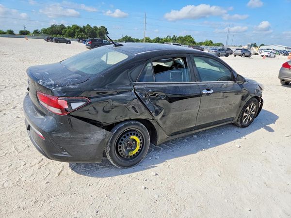 2021 KIA RIO