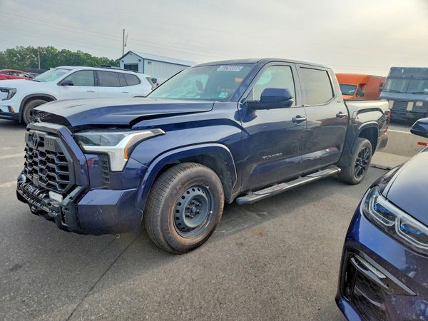 2024 TOYOTA TUNDRA