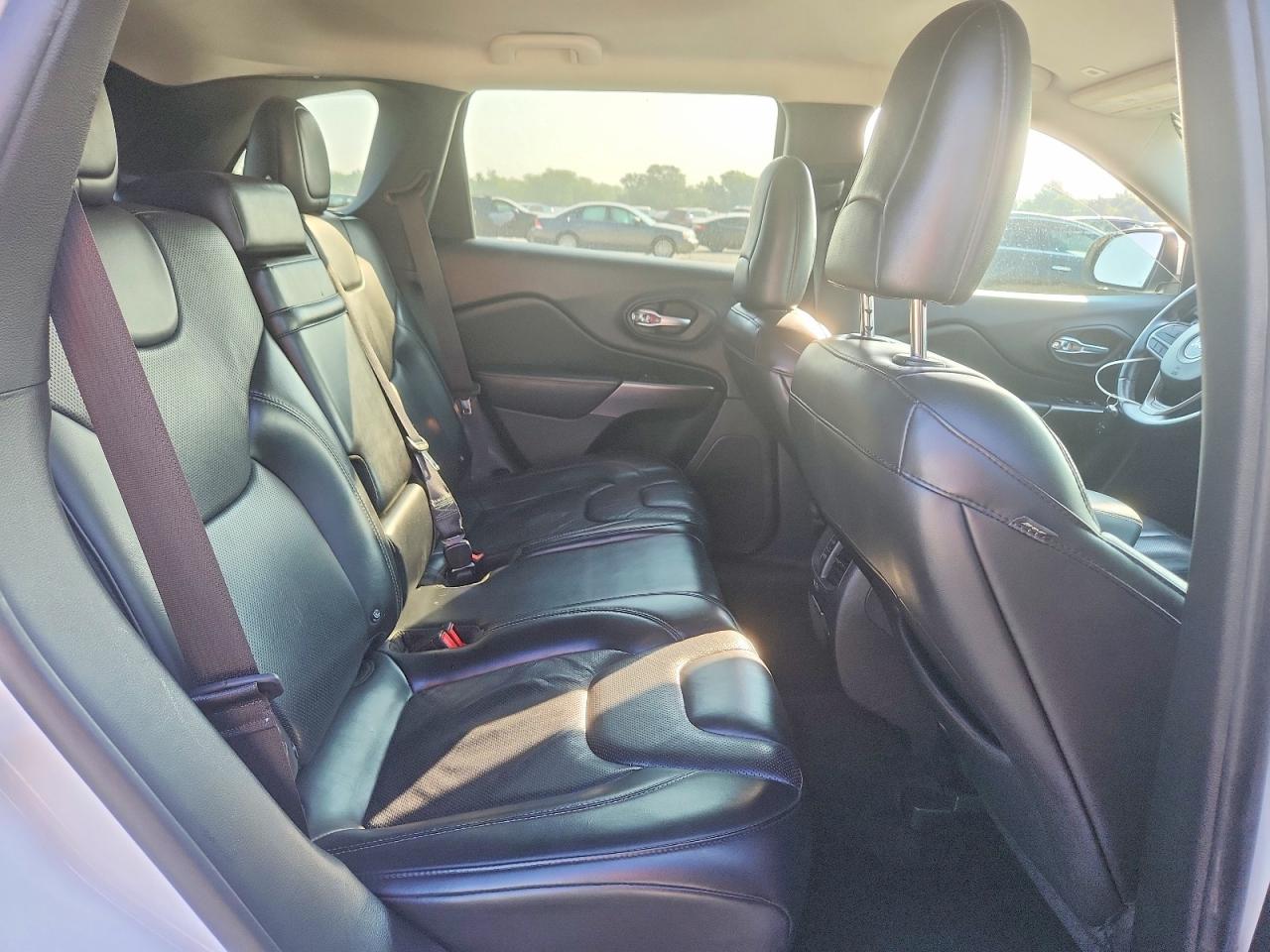 2019 JEEP CHEROKEE LIMITED 4X4