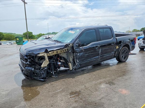 2025 FORD F150 Platinum