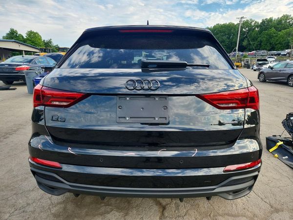 2025 AUDI Q3 S Line quattro Premium