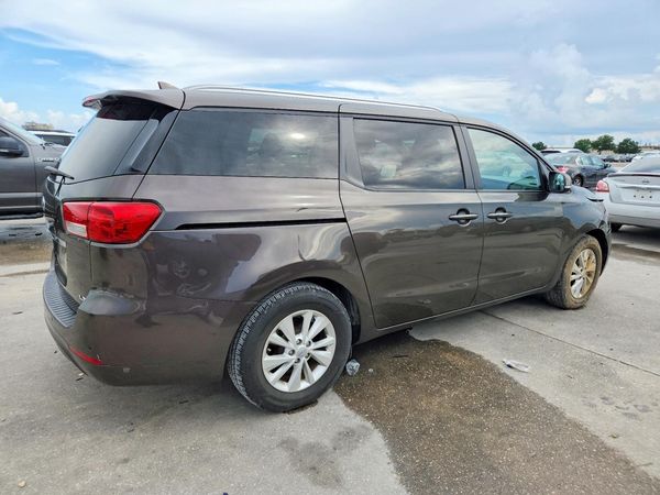 2017 KIA SEDONA LX