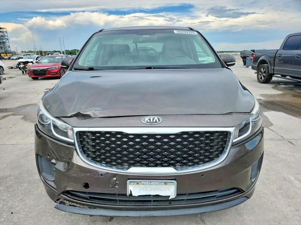 2017 KIA SEDONA LX