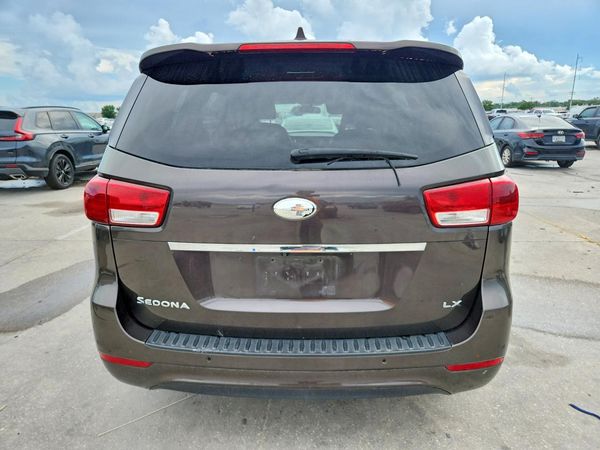 2017 KIA SEDONA LX