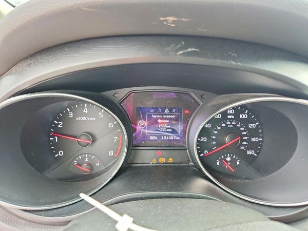 2017 KIA SEDONA LX