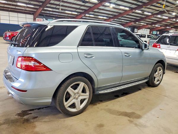 2014 MERCEDES-BENZ ML ML550 4-MATIC