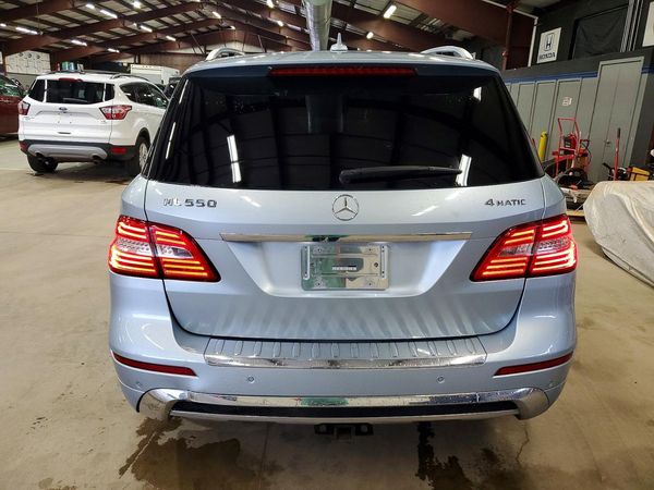 2014 MERCEDES-BENZ ML ML550 4-MATIC